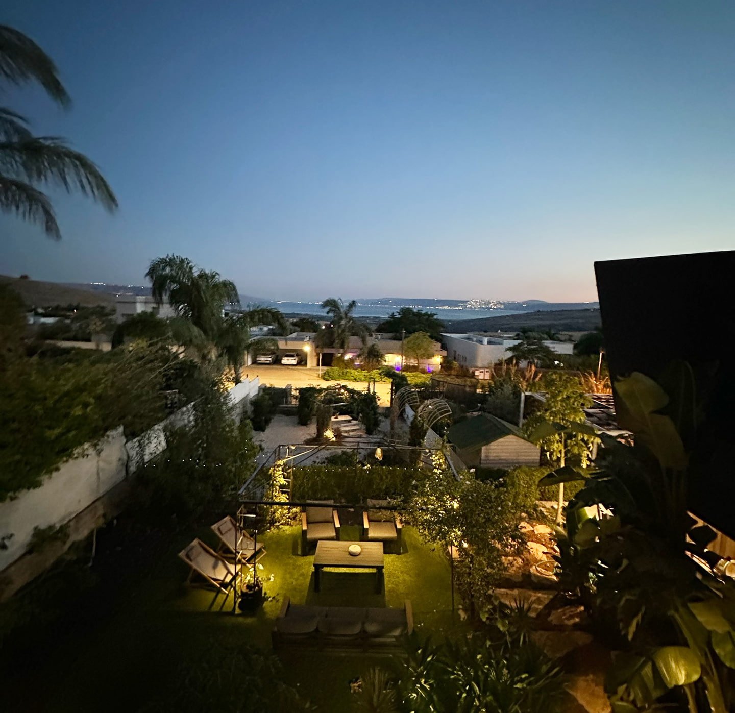 yoga-lake-view-garden-night (2)