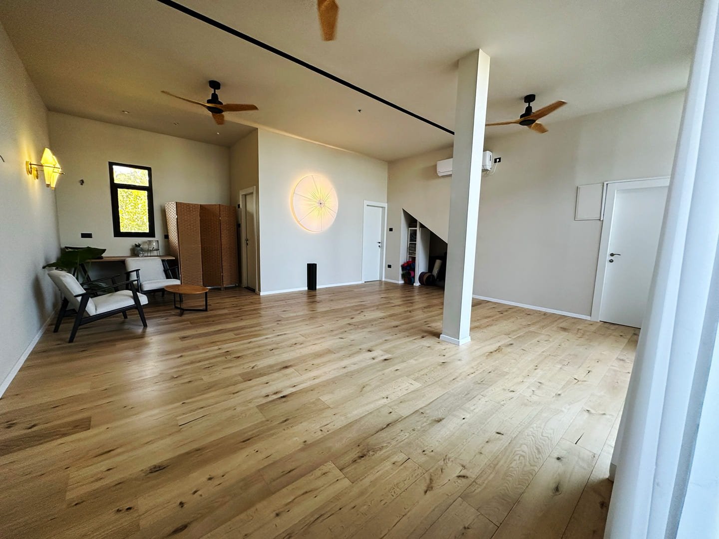 yoga-lake-view-studio-1