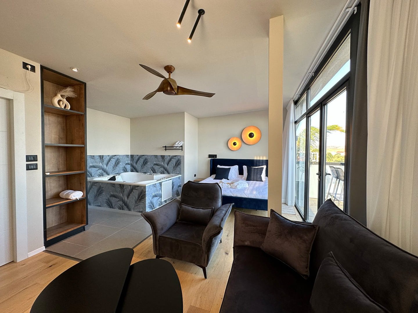 yoga-lake-view-suite-3