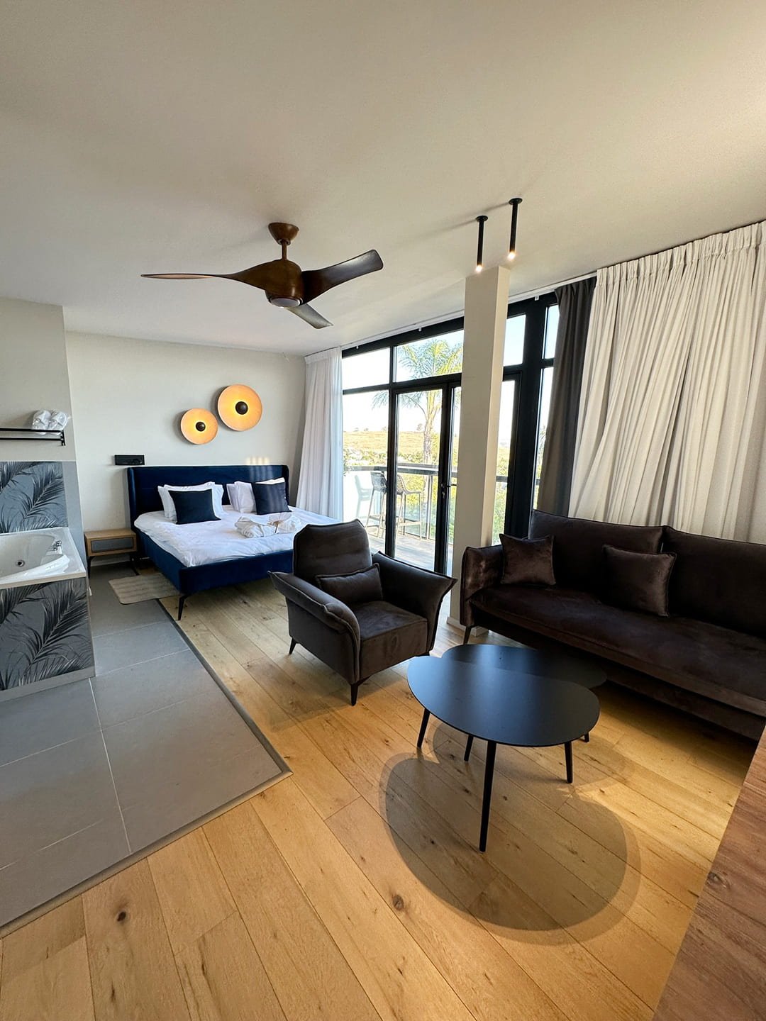 yoga-lake-view-suite-5